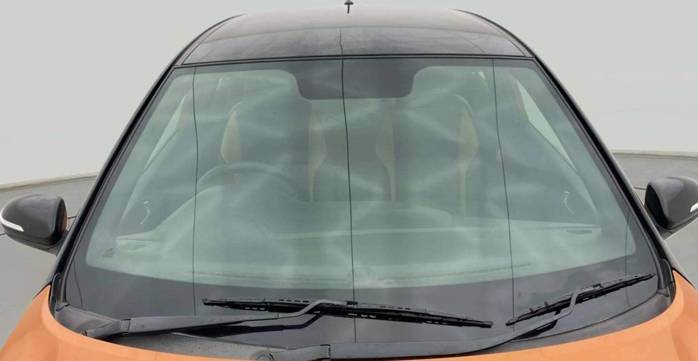 2019 Hyundai Elite i20 SPORTZ PLUS 1.2 DUAL TONE, Petrol, Manual, 41,978 km, Front Windshield
