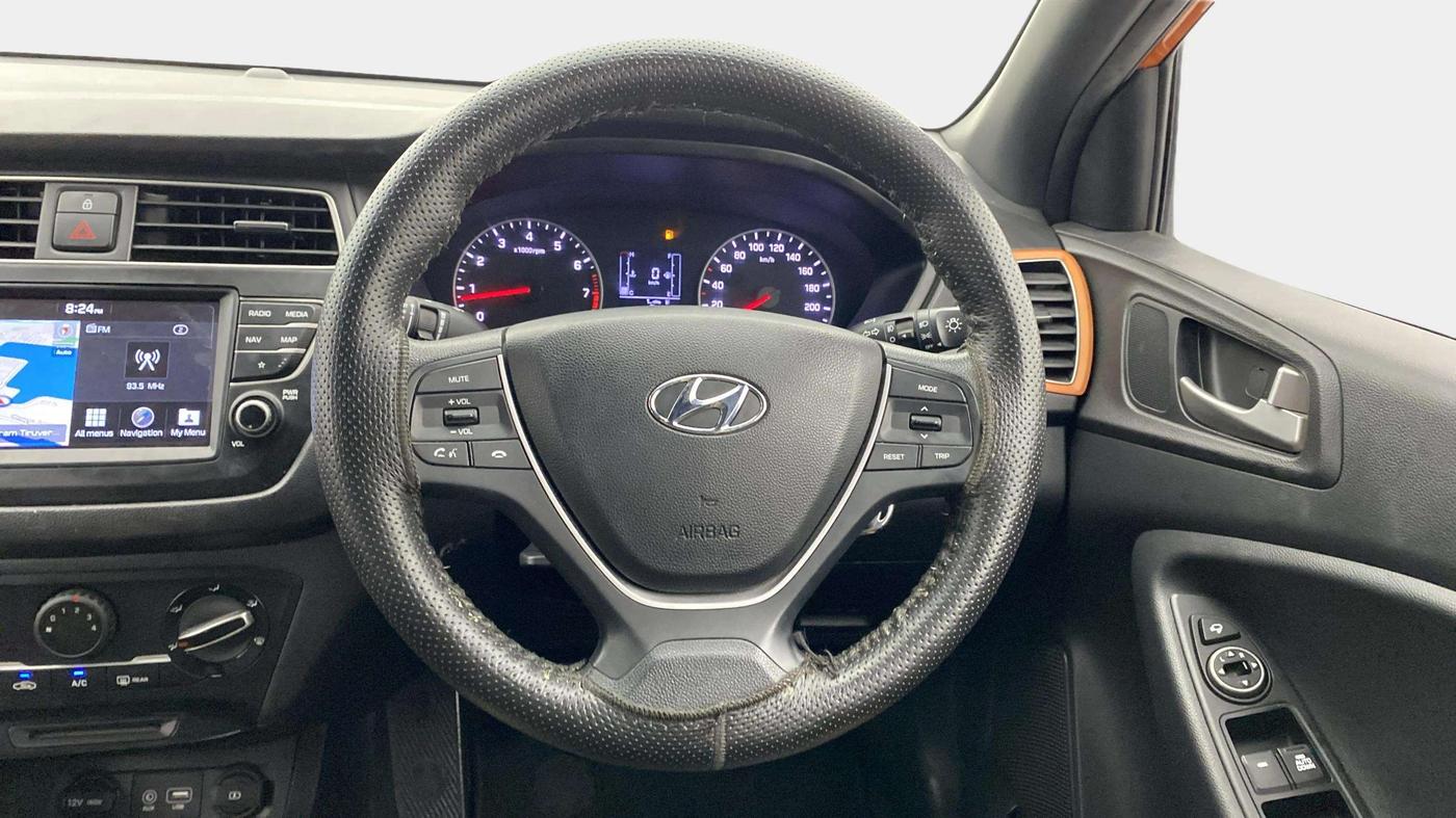 2019 Hyundai Elite i20 SPORTZ PLUS 1.2 DUAL TONE, Petrol, Manual, 41,978 km, Steering Wheel Close Up