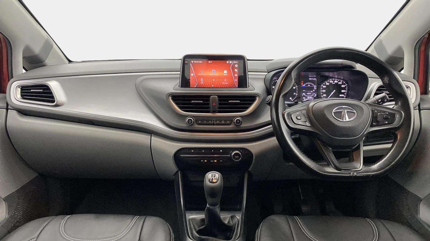 2020 Tata ALTROZ XT PETROL, Petrol, Manual, 48,571 km, Dashboard