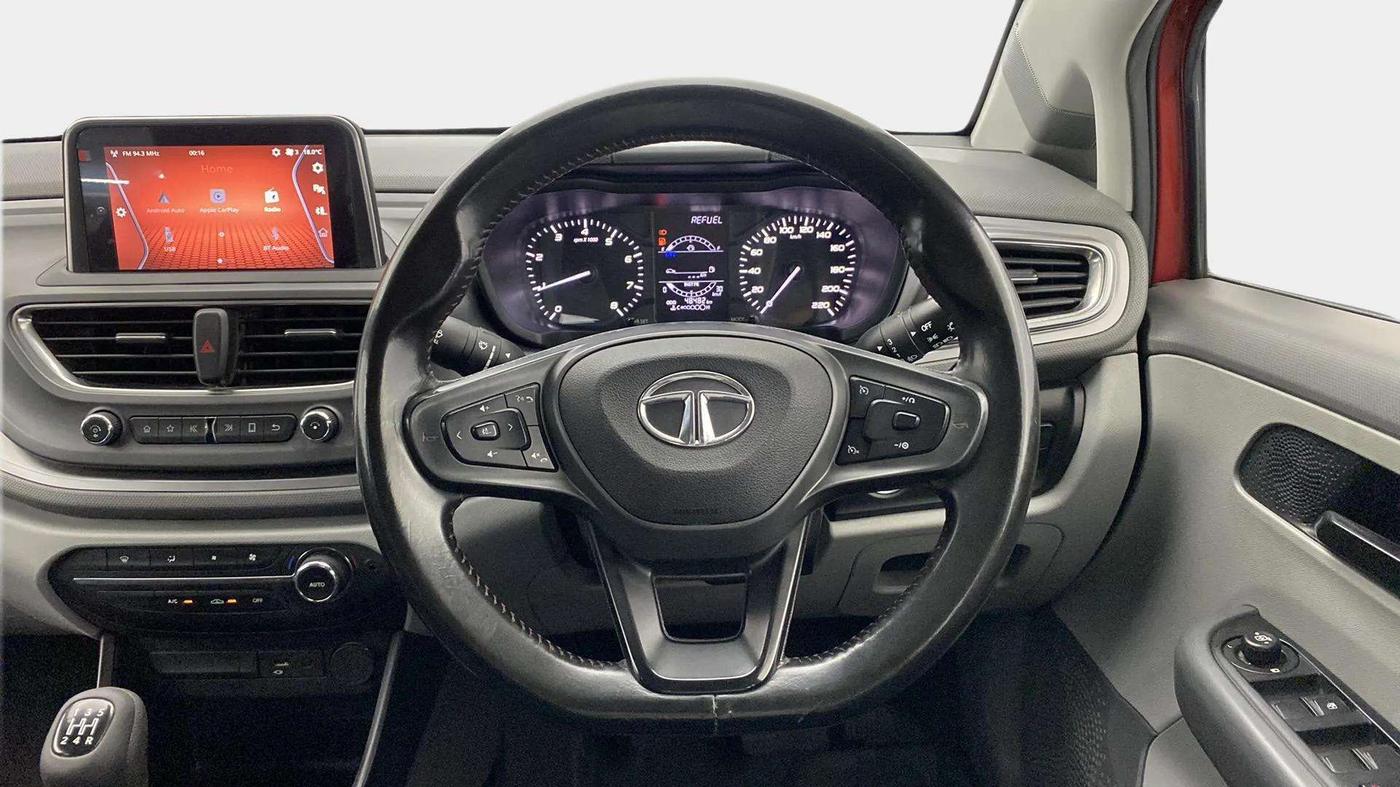 2020 Tata ALTROZ XT PETROL, Petrol, Manual, 48,571 km, Steering Wheel Close Up