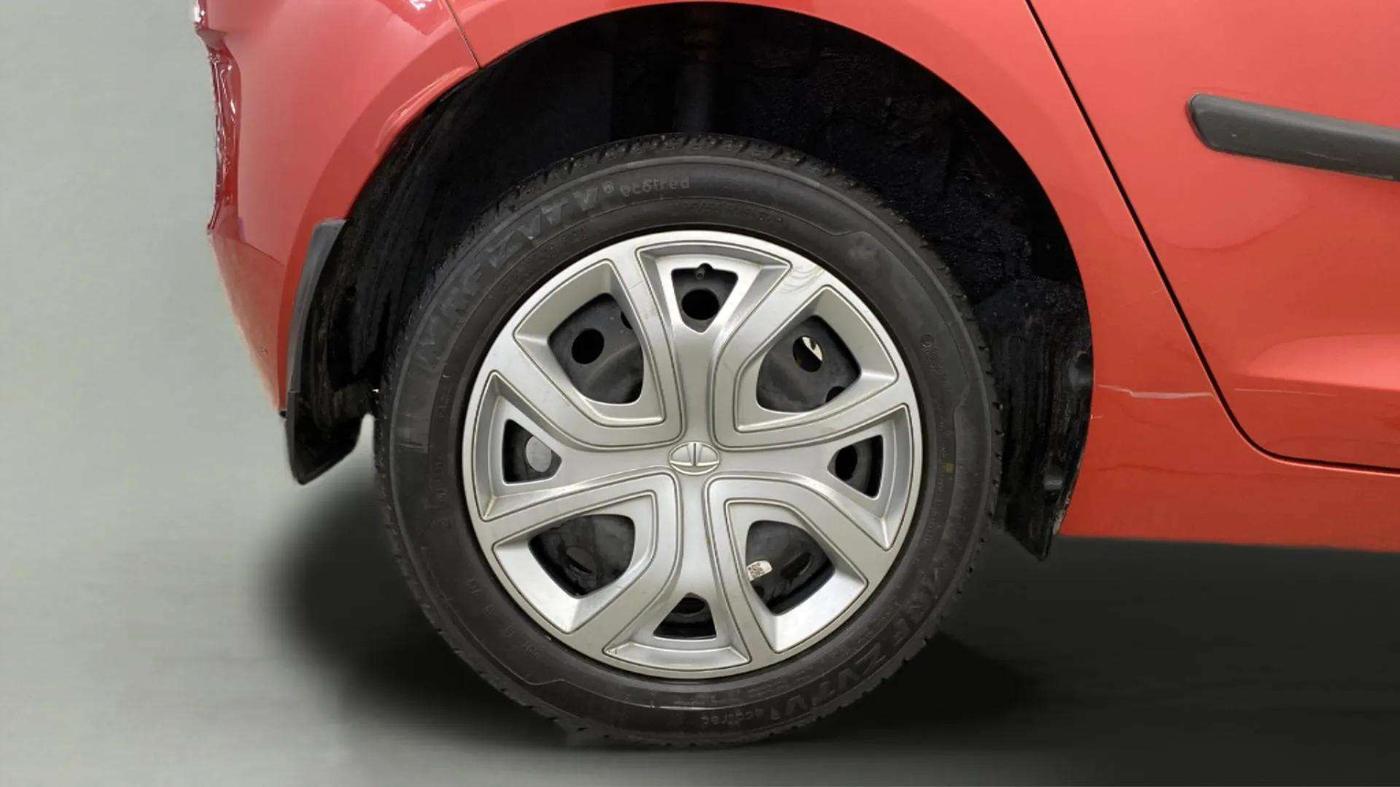 2020 Tata ALTROZ XT PETROL, Petrol, Manual, 48,571 km, Right Rear Wheel
