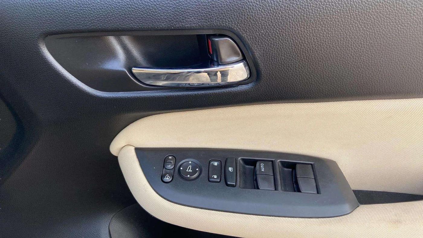 2021 Honda City 1.5L I-VTEC V CVT 5TH GEN, Petrol, Automatic, 60,072 km, Driver Side Door Panels Control