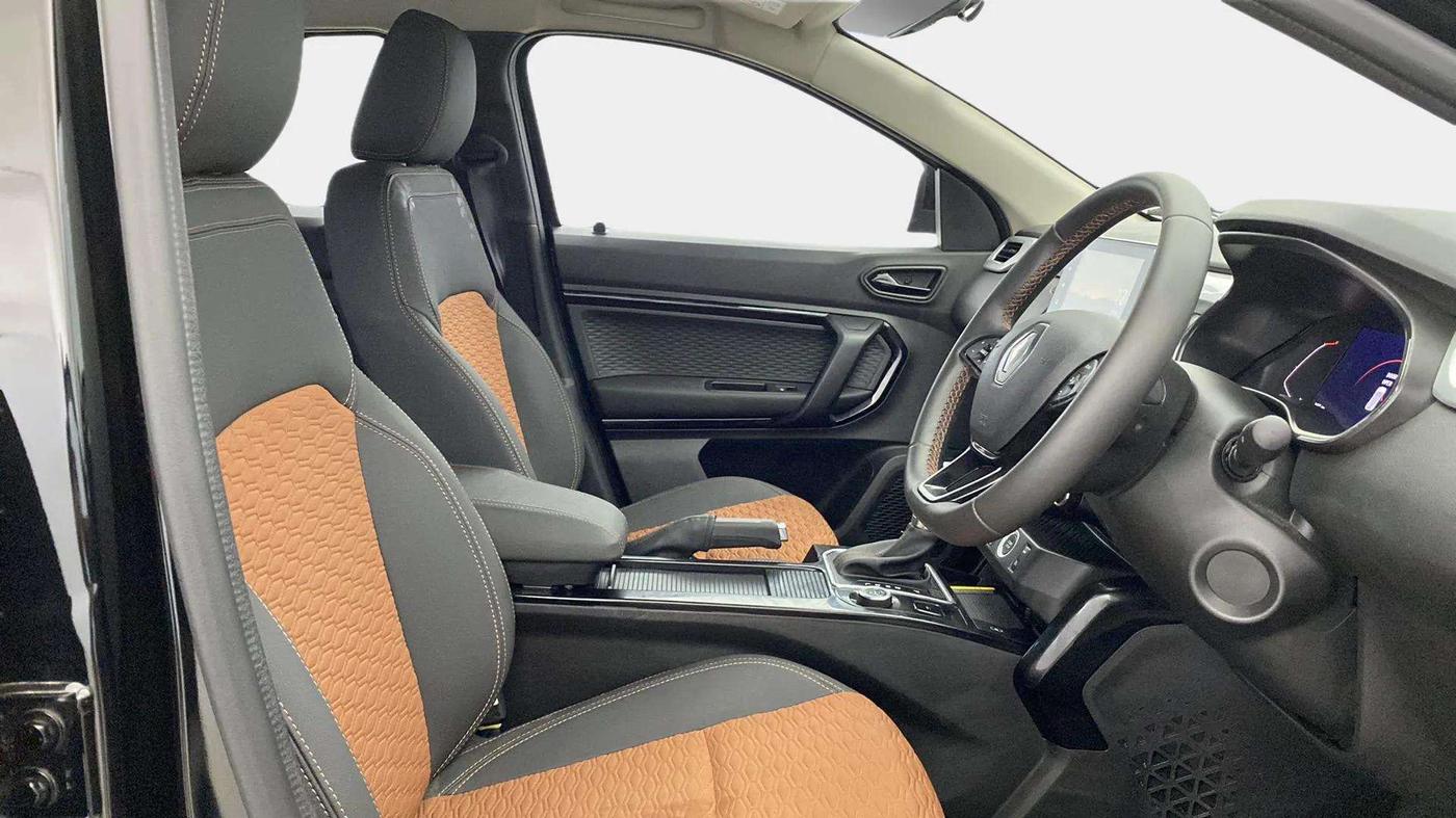 2024 Renault Kiger RXZ TURBO CVT, Petrol, Automatic, 1,702 km, Right Side Front Door Cabin