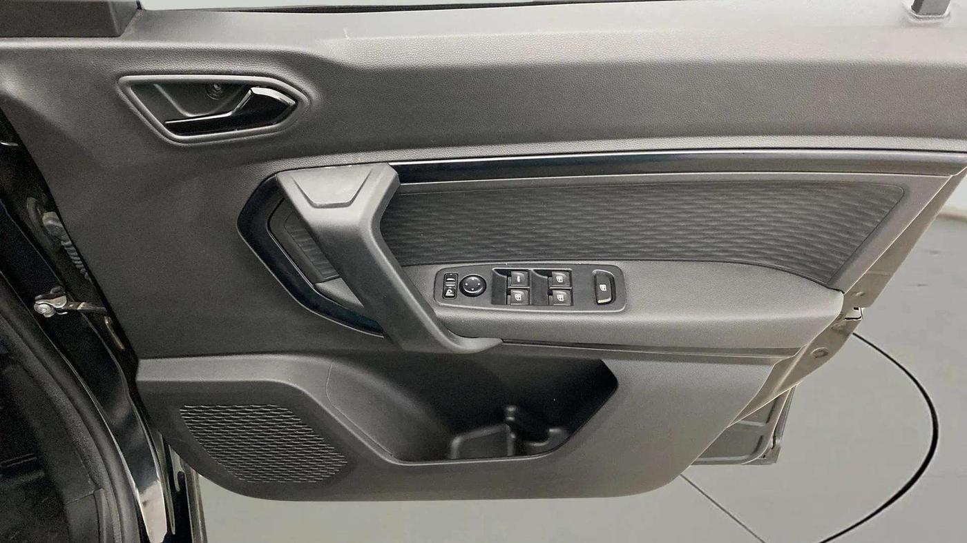 2024 Renault Kiger RXZ TURBO CVT, Petrol, Automatic, 1,702 km, Driver Side Door Panels Control