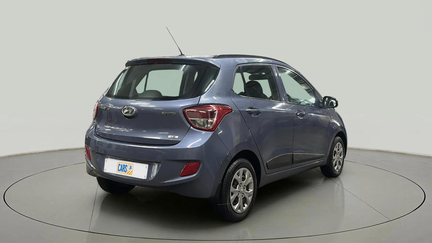2016 Hyundai Grand i10 SPORTZ 1.2 KAPPA VTVT, Petrol, Manual, 11,663 km, Right Back Diagonal
