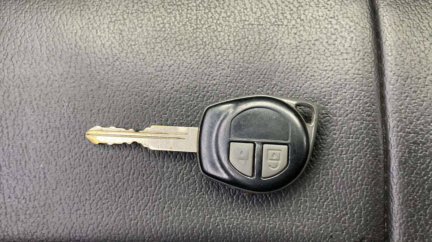 2015 Maruti Wagon R 1.0 VXI, Petrol, Manual, 72,372 km, Key Close Up
