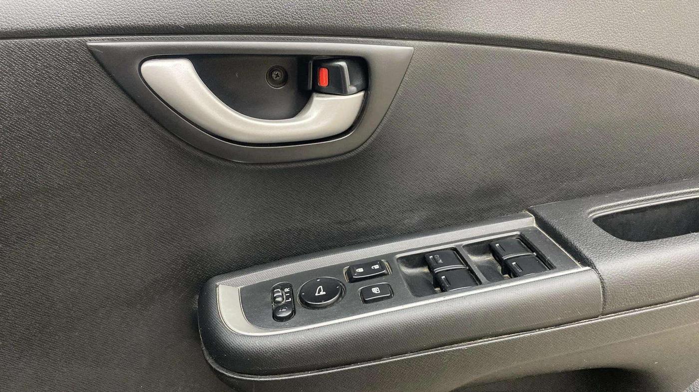 2017 Honda BR-V 1.5L I-VTEC V CVT, Petrol, Automatic, 97,916 km, Driver Side Door Panels Control