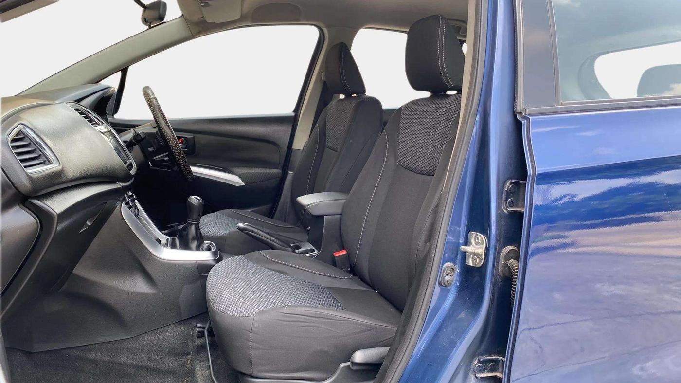 2017 Maruti S Cross ZETA 1.3, Diesel, Manual, 62,966 km, Right Side Front Door Cabin