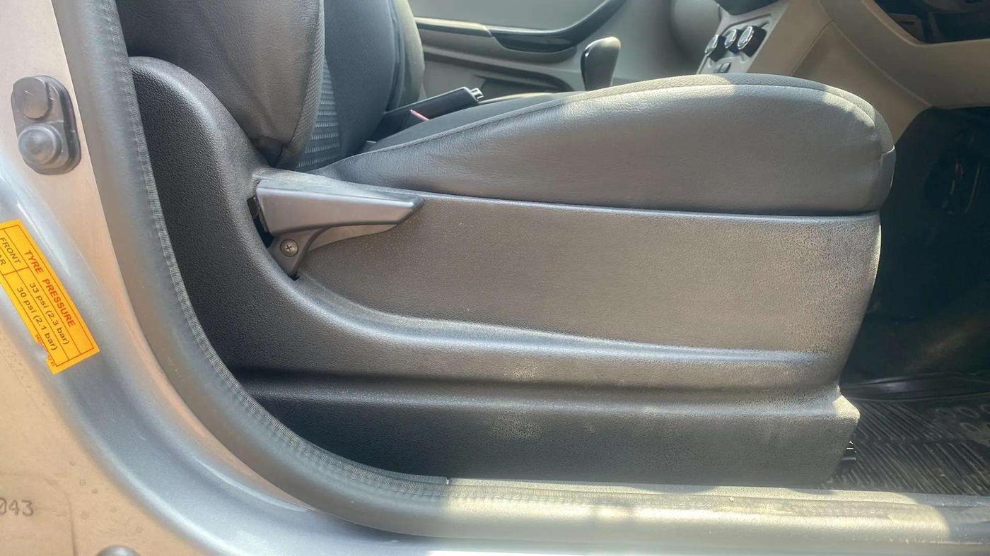 2019 Tata Tiago XZ PETROL, Petrol, Manual, 21,419 km, Driver Side Adjustment Panel
