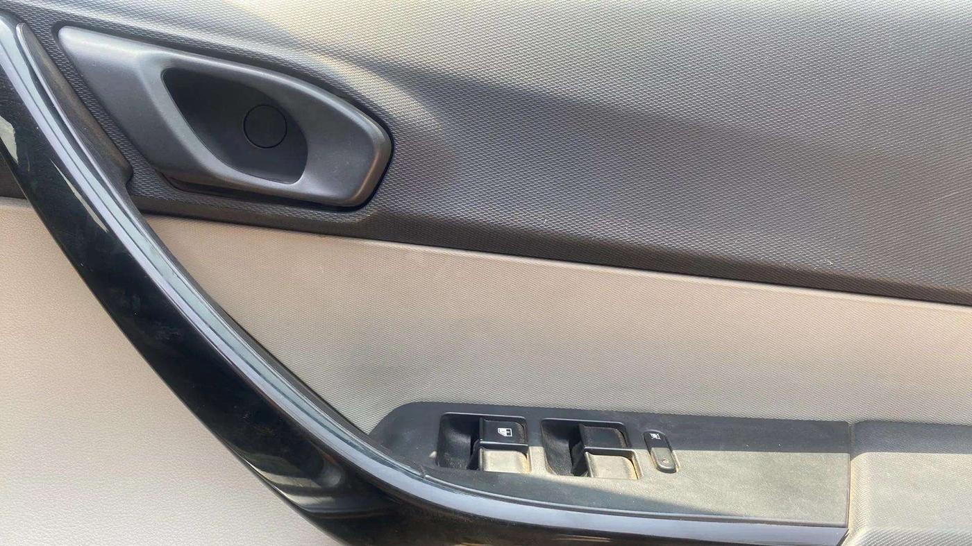 2019 Tata Tiago XZ PETROL, Petrol, Manual, 21,419 km, Driver Side Door Panels Control