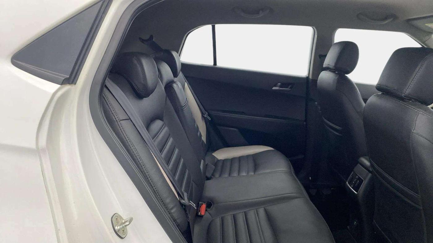 2017 Hyundai Creta SX PLUS 1.6 DIESEL, Diesel, Manual, 92,334 km, Right Side Rear Door Cabin