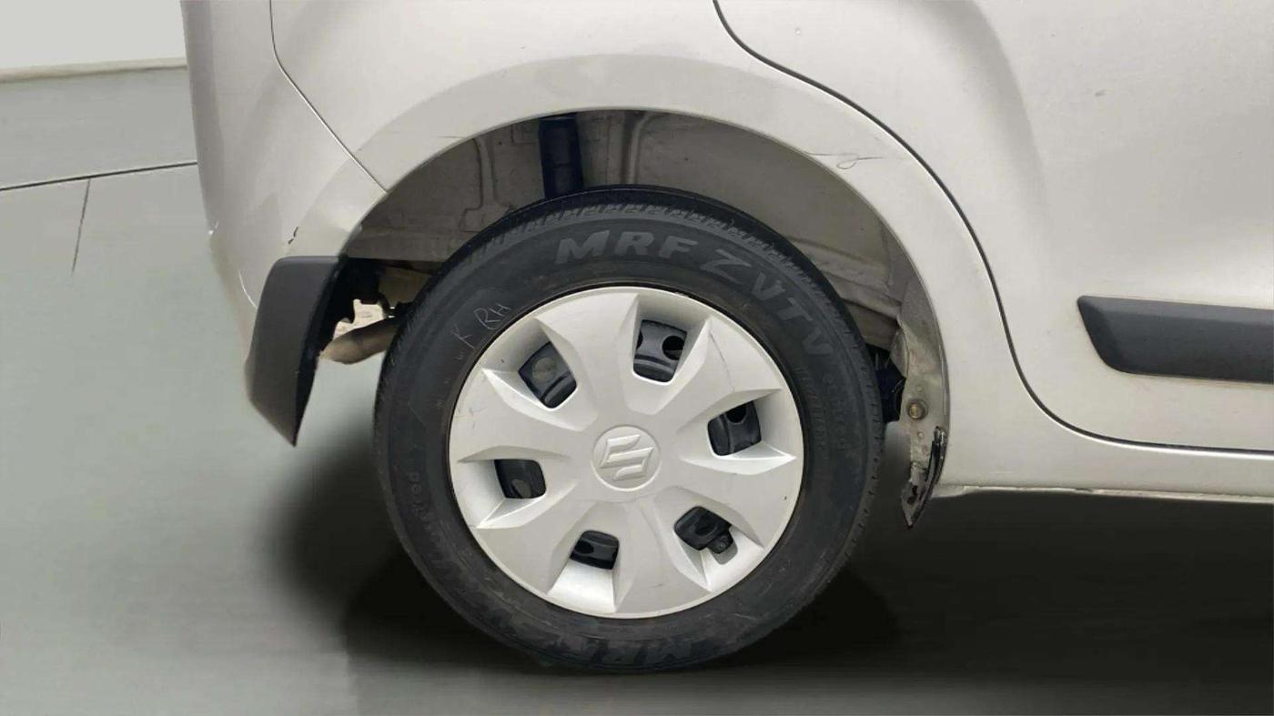 2022 Maruti New Wagon-R VXI CNG 1.0, CNG, Manual, 62,320 km, Right Rear Wheel