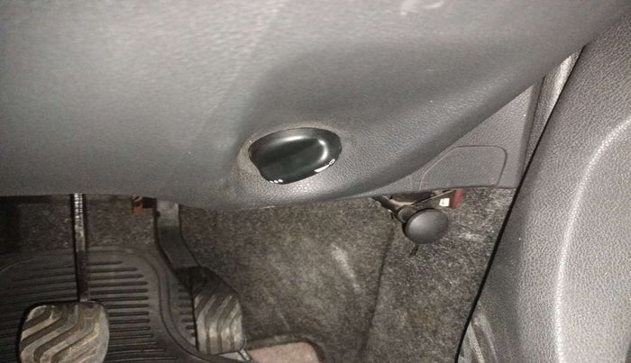 2015 Renault Kwid RXT 0.8, Petrol, Manual, 35,418 km, Dashboard - Headlight height adjustment not working