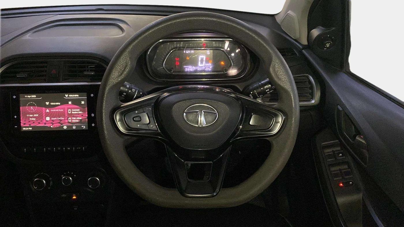 2021 Tata TIAGO NRG XZ MT, Petrol, Manual, 31,551 km, Steering Wheel Close Up
