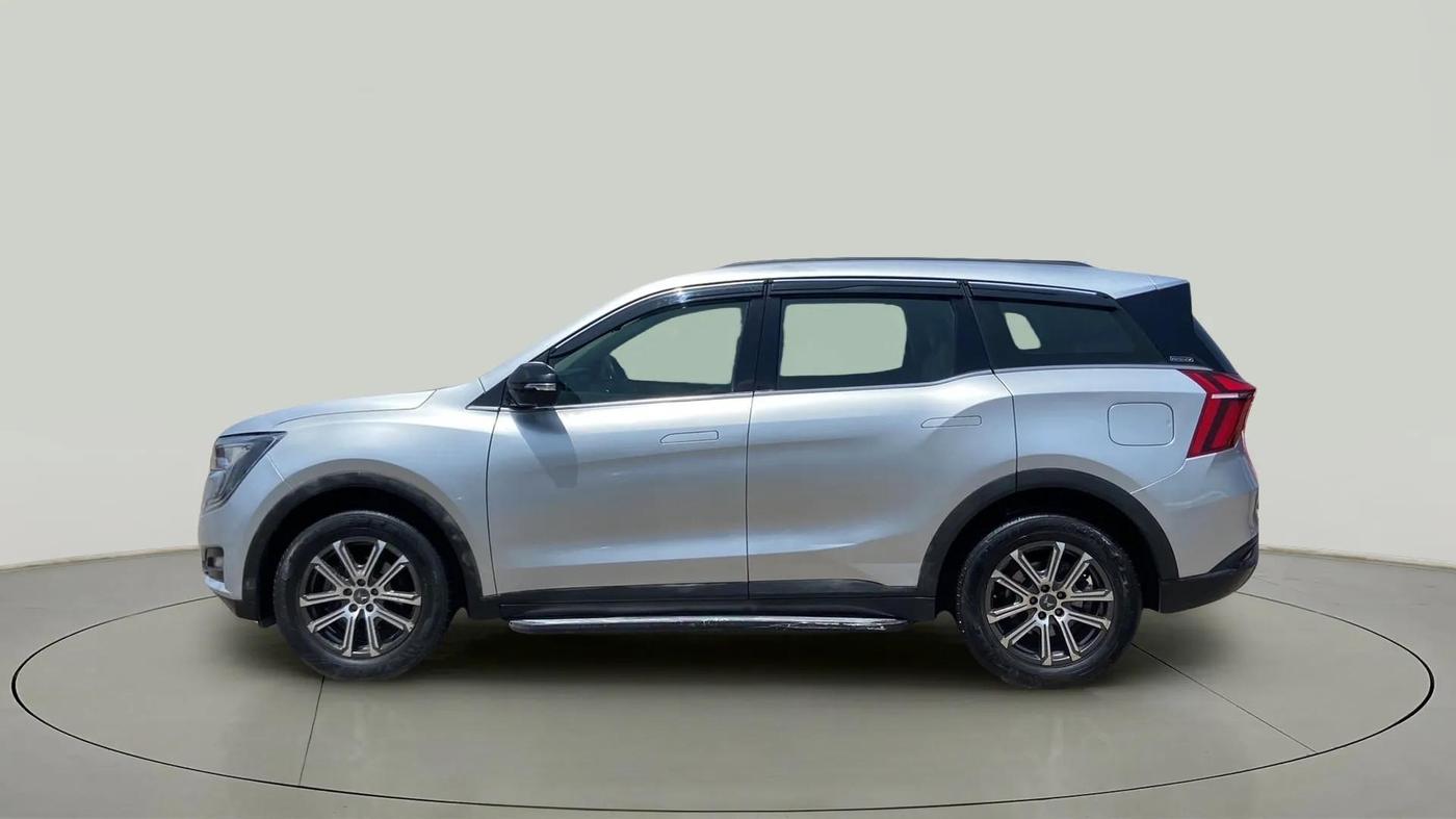2021 Mahindra XUV700 AX 7 P MT 7 STR, Petrol, Manual, 47,555 km, Left Side