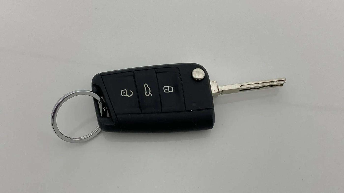 2021 Skoda KUSHAQ STYLE 1.5L TSI DSG, Petrol, Automatic, 74,932 km, Key Close Up