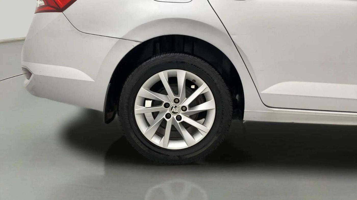 2022 Skoda SLAVIA AMBITION 1.0L TSI MT, Petrol, Manual, 58,663 km, Right Rear Wheel