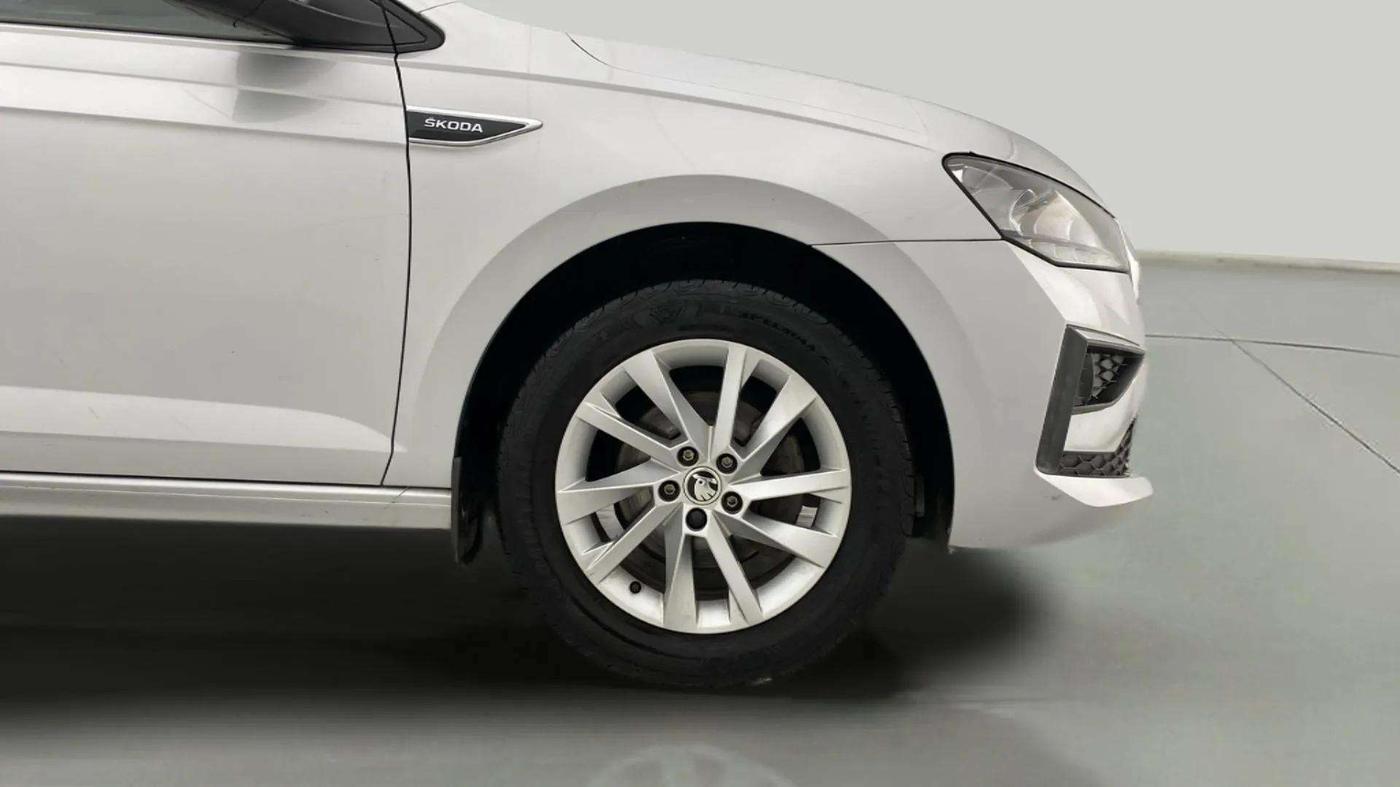 2022 Skoda SLAVIA AMBITION 1.0L TSI MT, Petrol, Manual, 58,663 km, Right Front Wheel