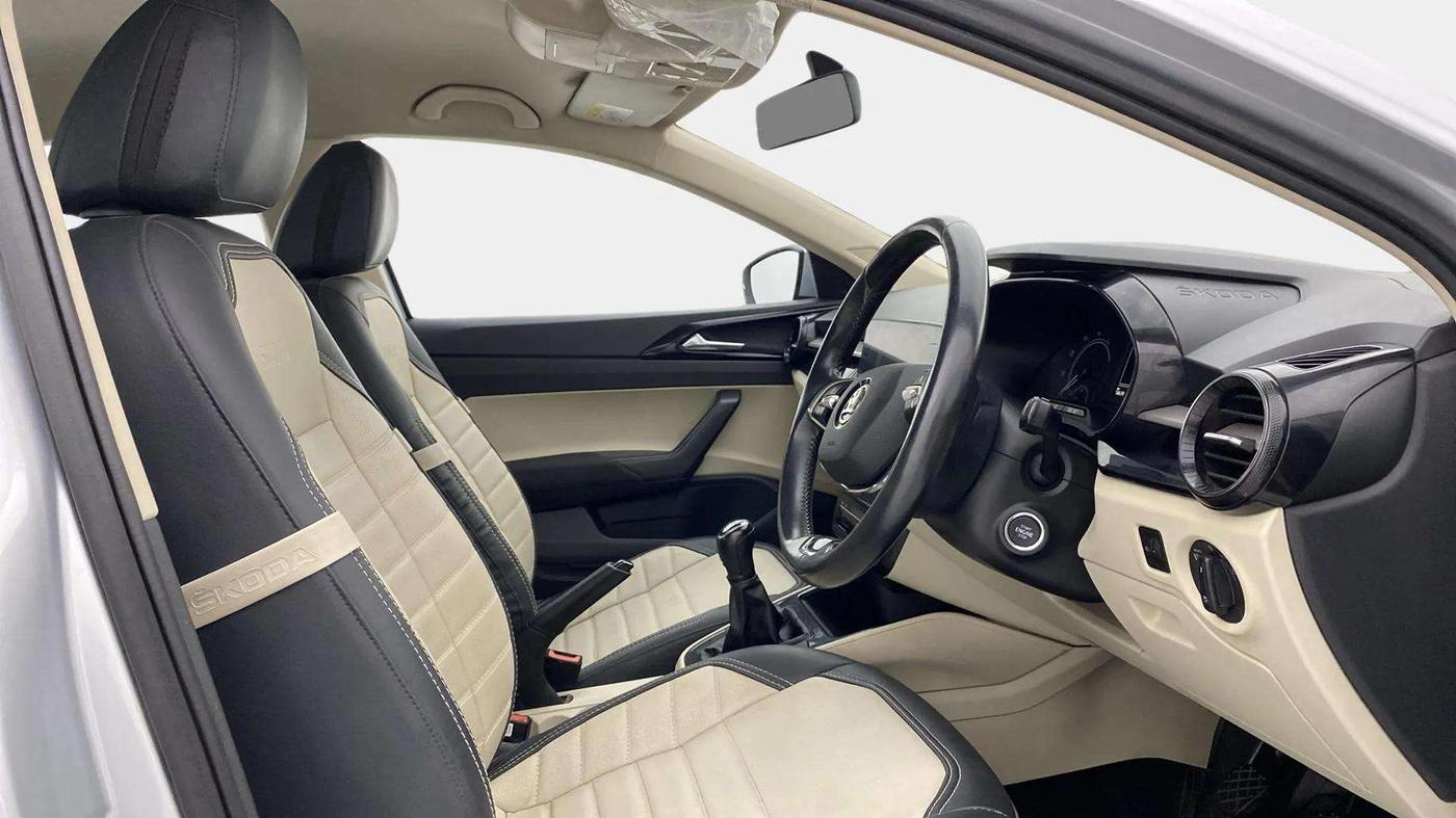 2022 Skoda SLAVIA AMBITION 1.0L TSI MT, Petrol, Manual, 58,663 km, Right Side Front Door Cabin