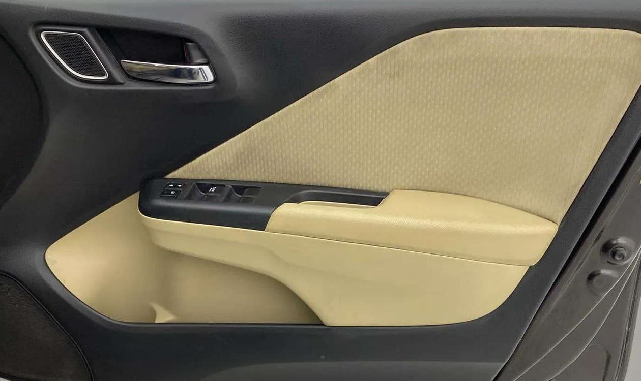 2018 Honda City 1.5L I-VTE V CVT, Petrol, Automatic, 91,026 km, Driver Side Door Panels Control