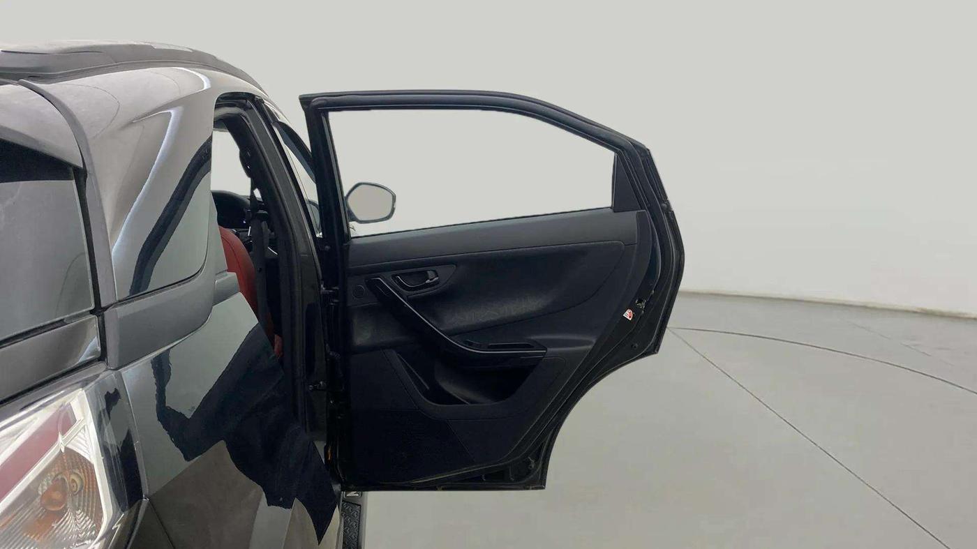 2023 Tata NEXON XZ PLUS LUX SUNROOF RED DARK DIESEL, Diesel, Manual, 2,489 km, RHS Rear Door