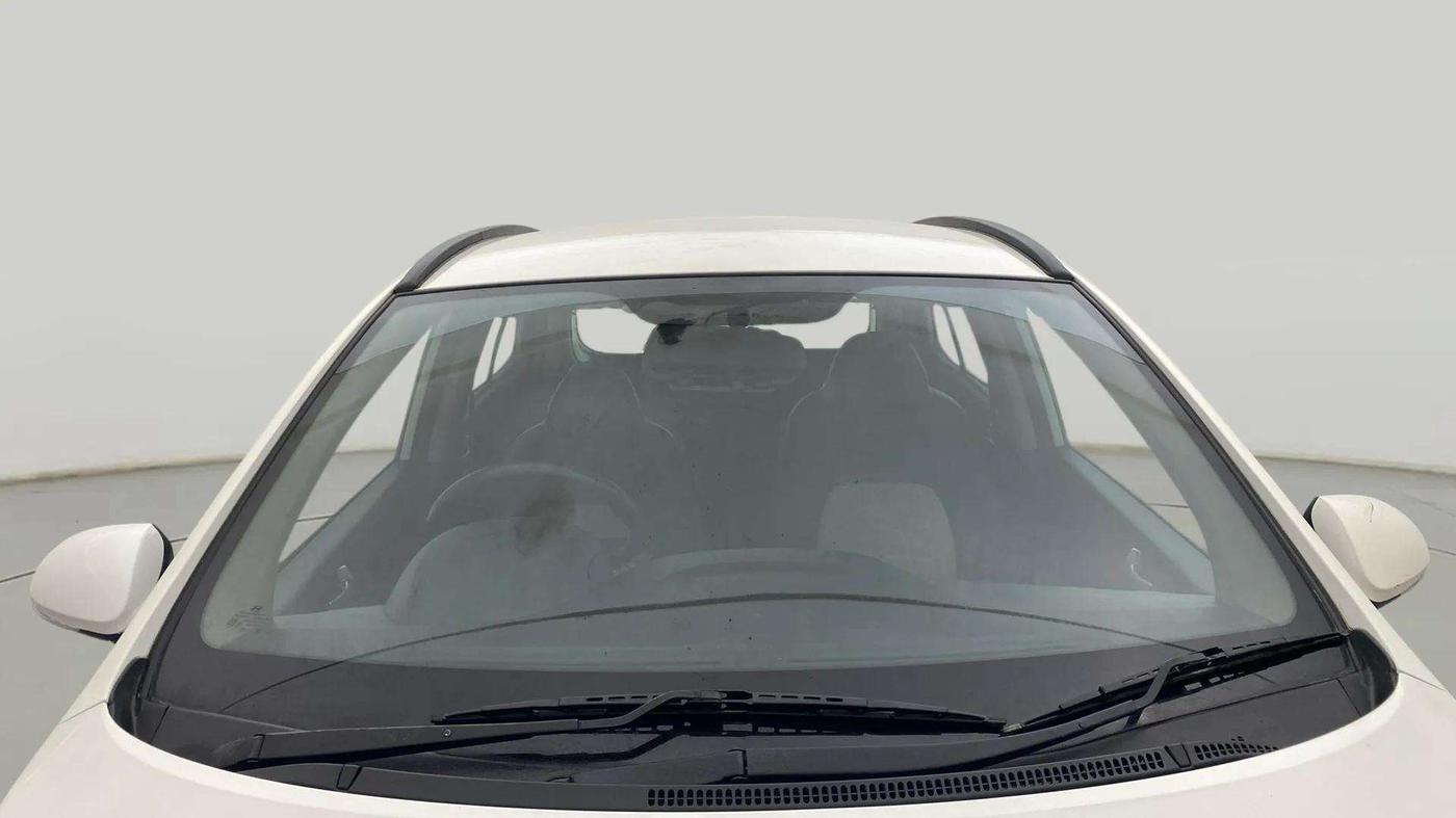 2016 Hyundai Grand i10 ASTA (O) AT 1.2 KAPPA VTVT, Petrol, Automatic, 24,261 km, Front Windshield