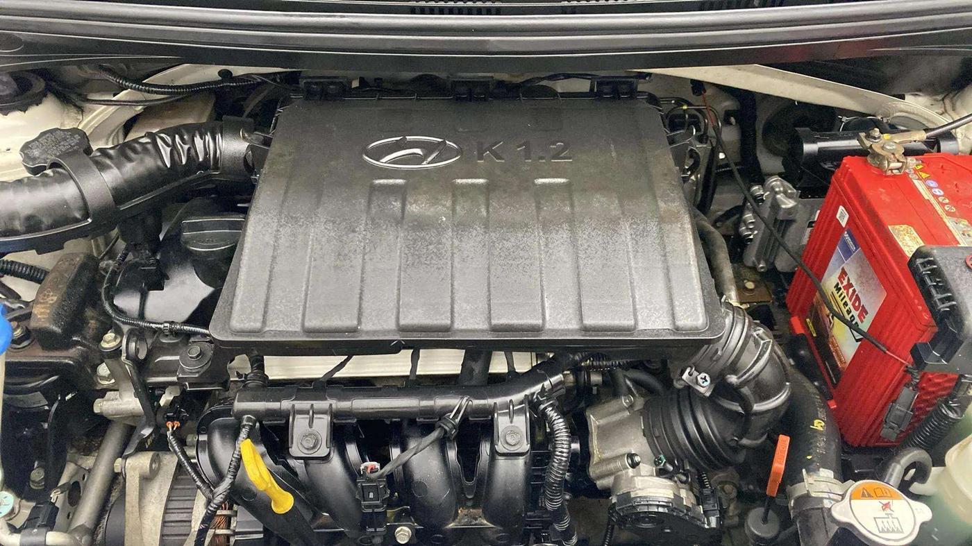 2016 Hyundai Grand i10 ASTA (O) AT 1.2 KAPPA VTVT, Petrol, Automatic, 24,261 km, Engine View