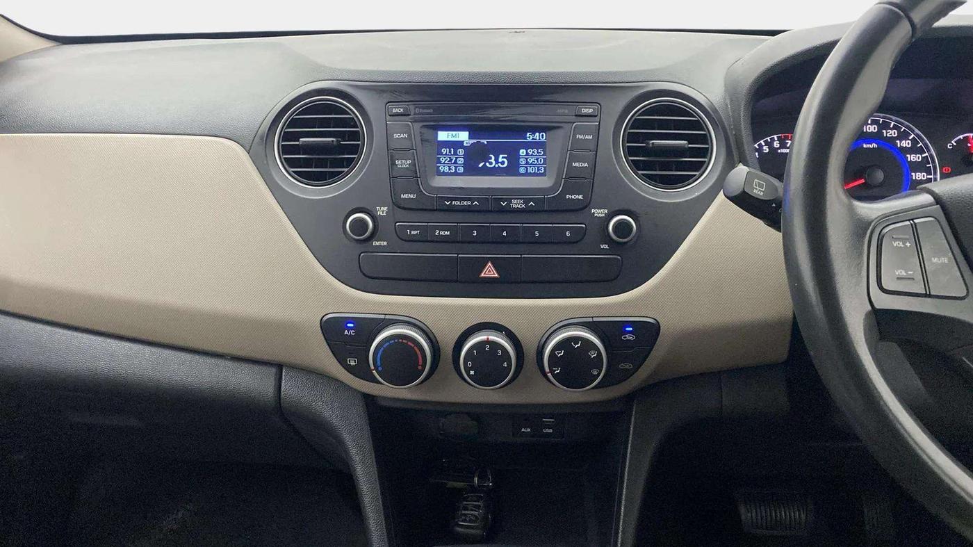 2016 Hyundai Grand i10 ASTA (O) AT 1.2 KAPPA VTVT, Petrol, Automatic, 24,261 km, Air Conditioner