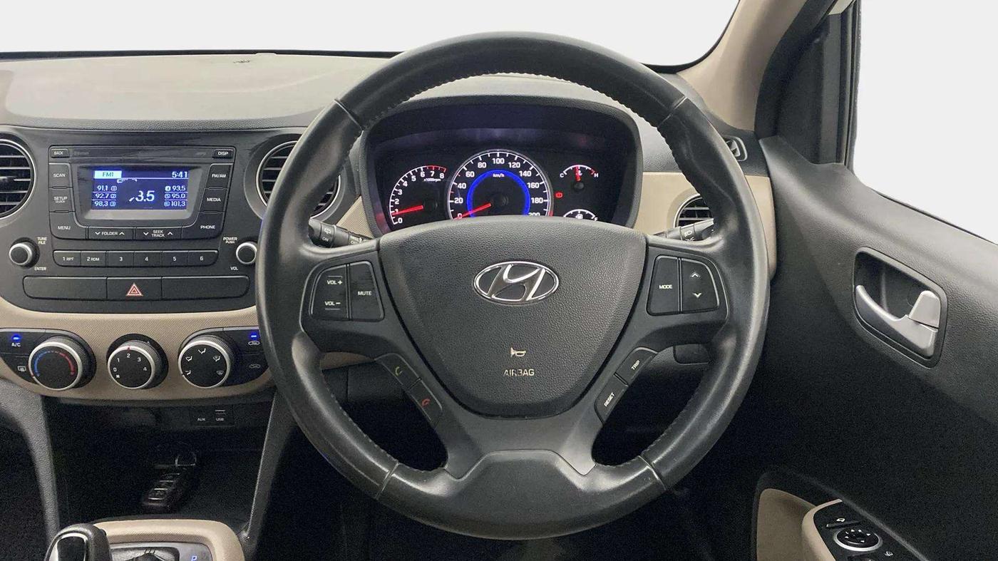 2016 Hyundai Grand i10 ASTA (O) AT 1.2 KAPPA VTVT, Petrol, Automatic, 24,261 km, Steering Wheel Close Up