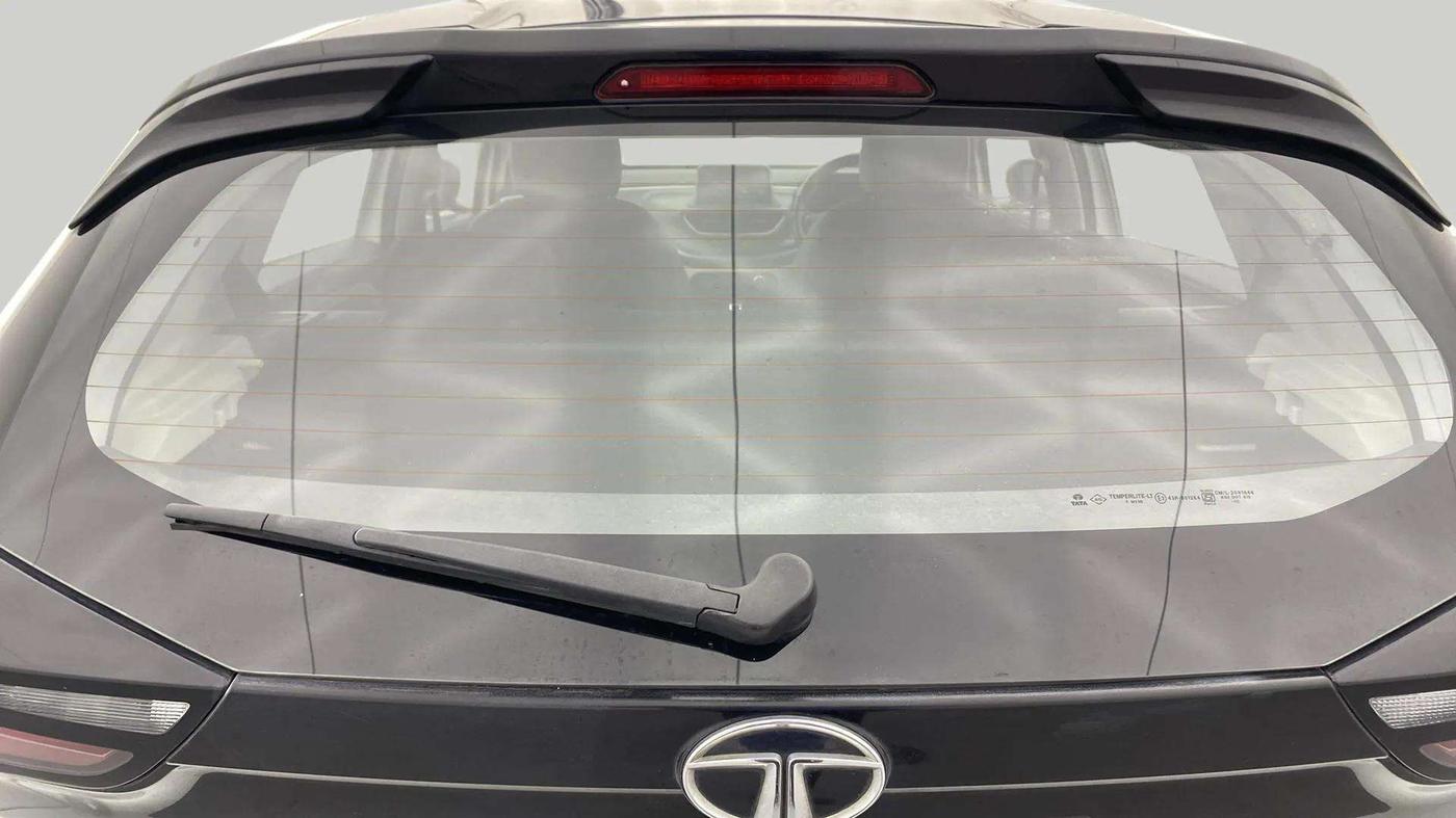 2022 Tata ALTROZ XZ PLUS PETROL, Petrol, Manual, 18,106 km, Rear Windshield