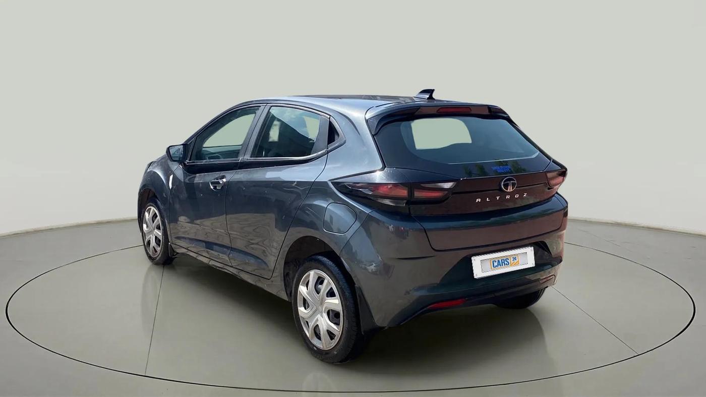 2024 Tata ALTROZ XM PLUS SUNROOF, Petrol, Manual, 3,141 km, Left Back Diagonal