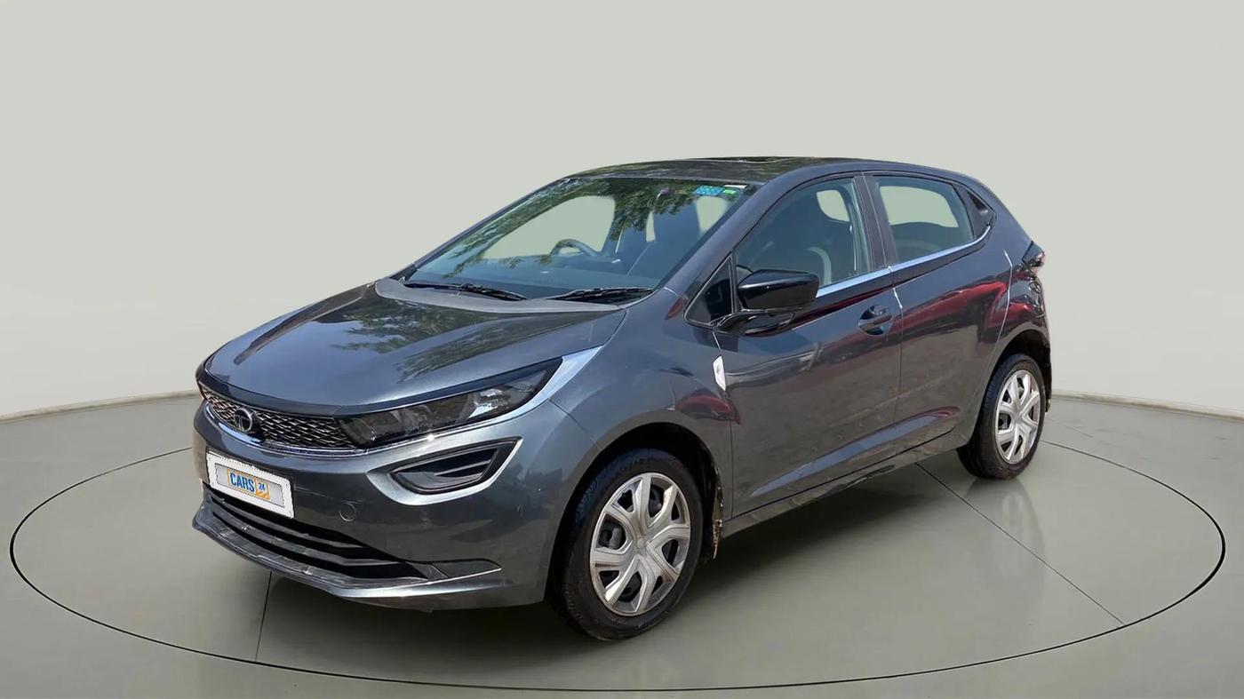 2024 Tata ALTROZ XM PLUS SUNROOF, Petrol, Manual, 3,141 km, Left Front Diagonal
