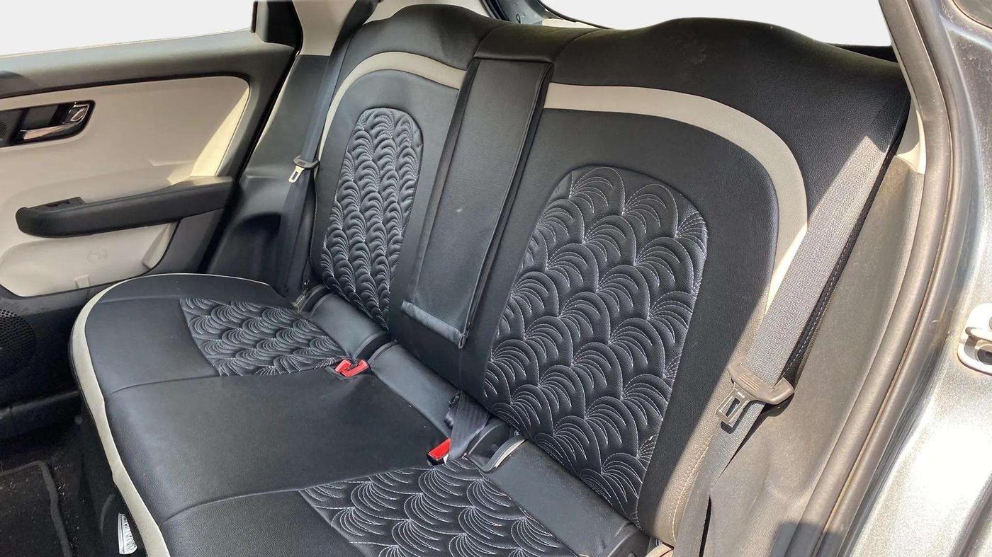 2024 Tata ALTROZ XM PLUS SUNROOF, Petrol, Manual, 3,141 km, Right Side Rear Door Cabin