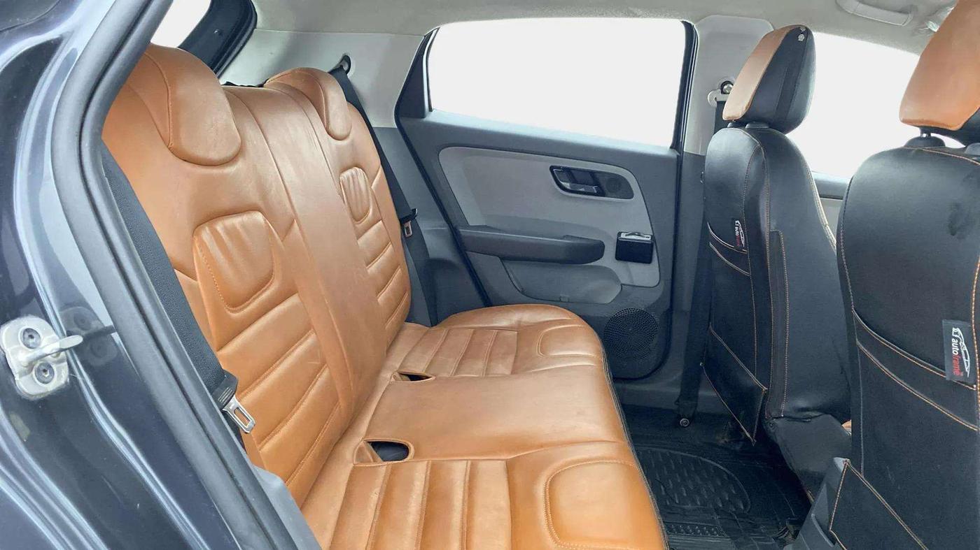 2020 Tata ALTROZ XE PETROL, Petrol, Manual, 59,618 km, Right Side Rear Door Cabin