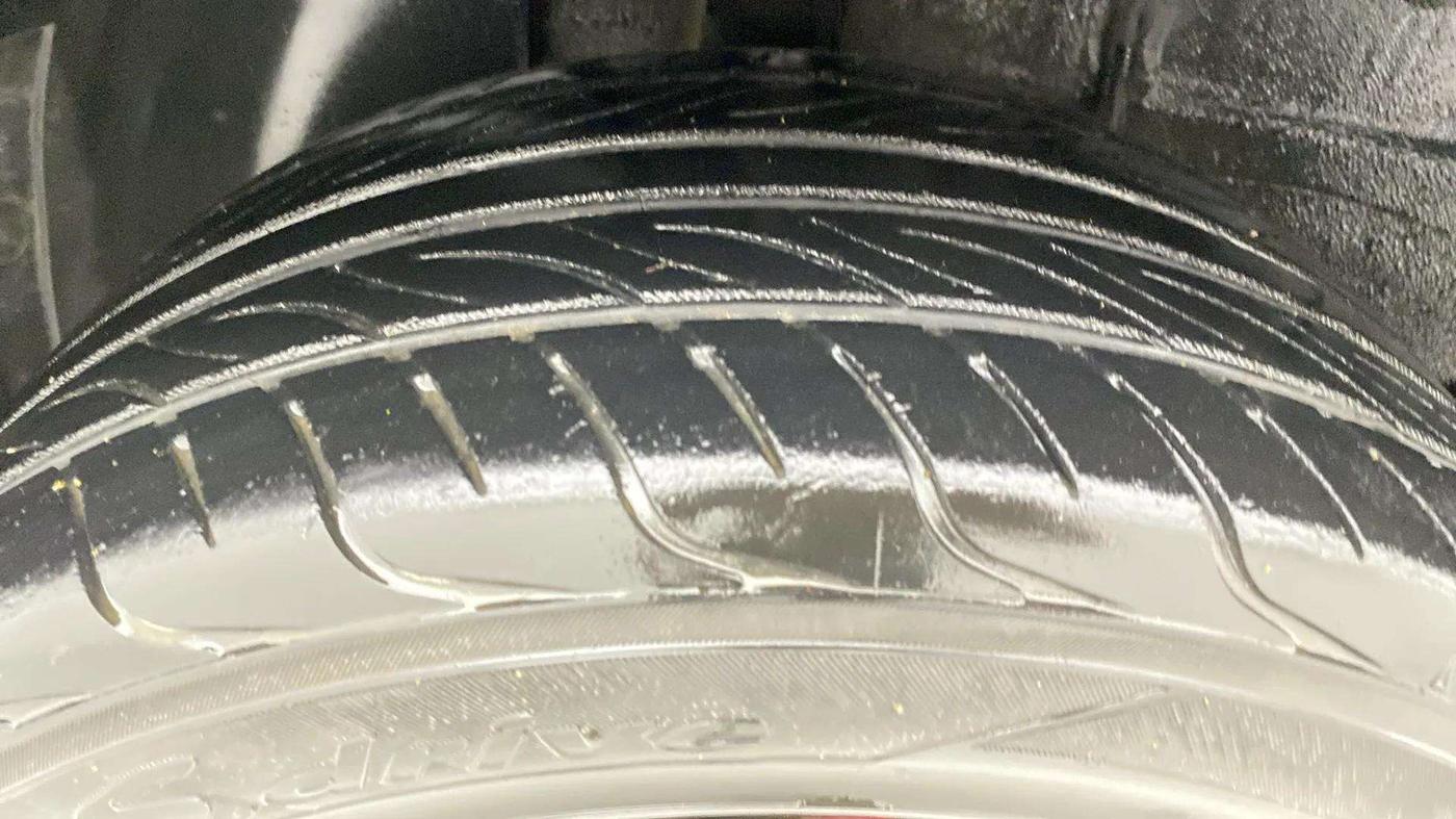 2020 Tata ALTROZ XE PETROL, Petrol, Manual, 59,618 km, Right Rear Tyre Tread