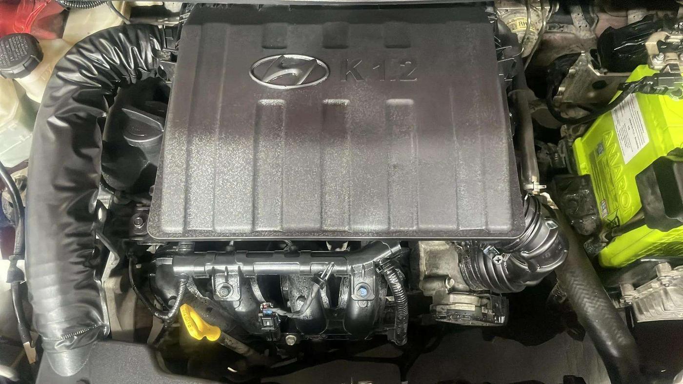 2020 Hyundai AURA SX PLUS 1.2 AMT, Petrol, Automatic, 52,325 km, Engine View