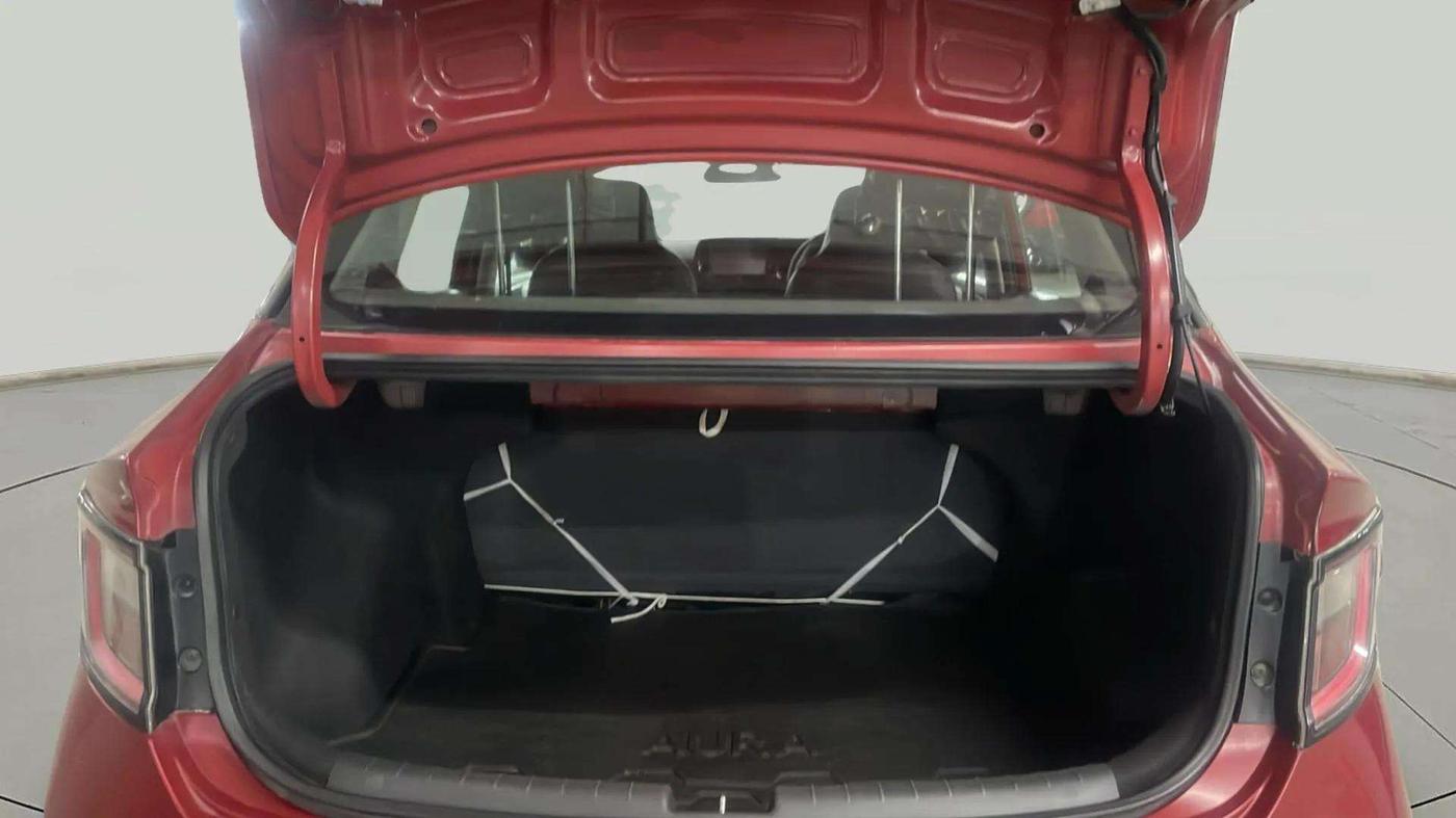2020 Hyundai AURA SX PLUS 1.2 AMT, Petrol, Automatic, 52,325 km, Boot Inside