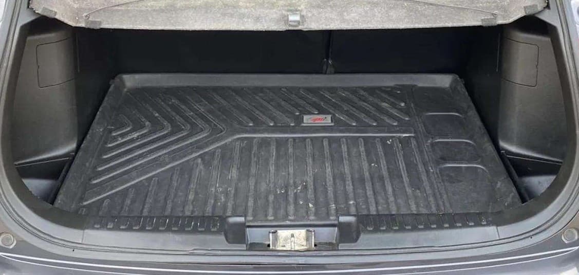 2022 Maruti BREZZA ZXI + AT SMART HYBRID, Petrol, Automatic, 26,636 km, Boot Inside