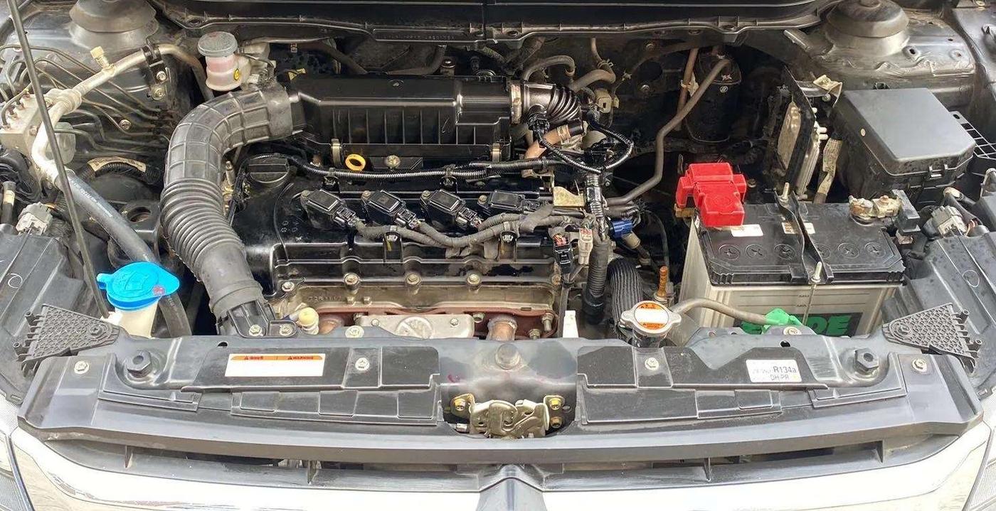 2022 Maruti BREZZA ZXI + AT SMART HYBRID, Petrol, Automatic, 26,636 km, Open Bonet