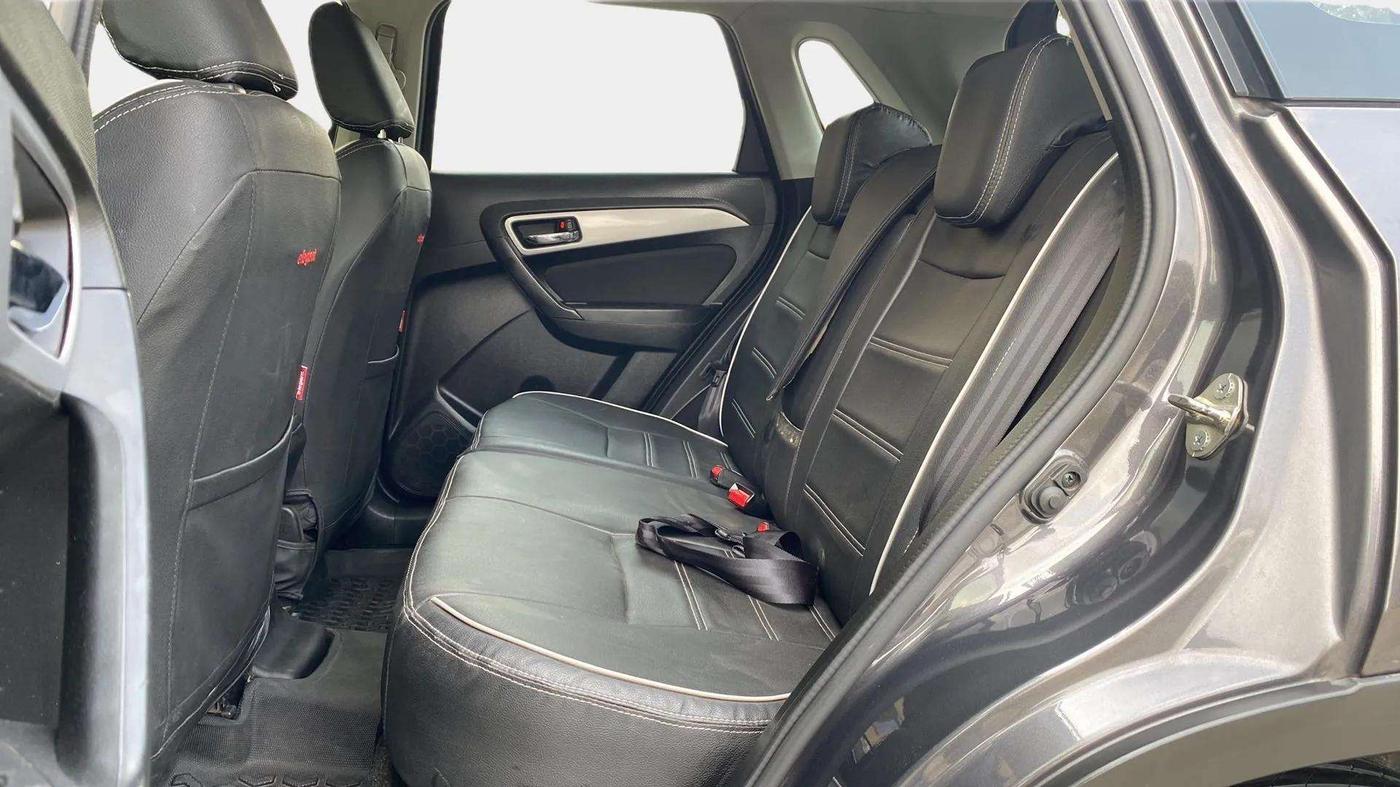 2022 Maruti BREZZA ZXI + AT SMART HYBRID, Petrol, Automatic, 26,636 km, Right Side Rear Door Cabin