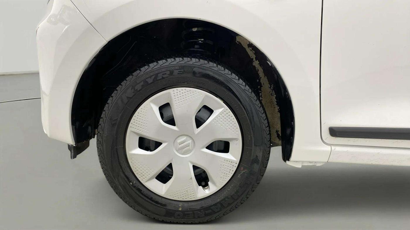 2022 Maruti Alto K10 VXI, Petrol, Manual, 24,467 km, Left Front Wheel