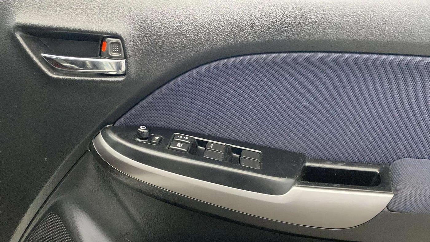 2020 Maruti Baleno ZETA PETROL 1.2, Petrol, Manual, 29,114 km, Driver Side Door Panels Control