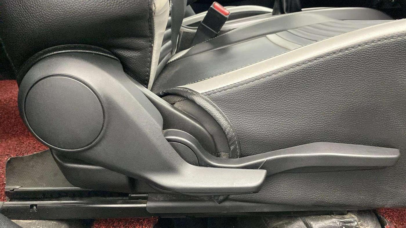 2020 Maruti Baleno ZETA PETROL 1.2, Petrol, Manual, 29,114 km, Driver Side Adjustment Panel