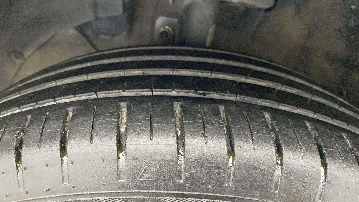 2020 Maruti Baleno ZETA PETROL 1.2, Petrol, Manual, 29,114 km, Left Front Tyre Tread