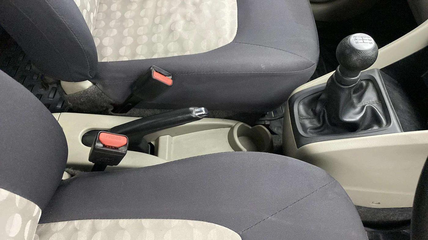 2015 Maruti Celerio VXI, Petrol, Manual, 92,850 km, Gear Lever