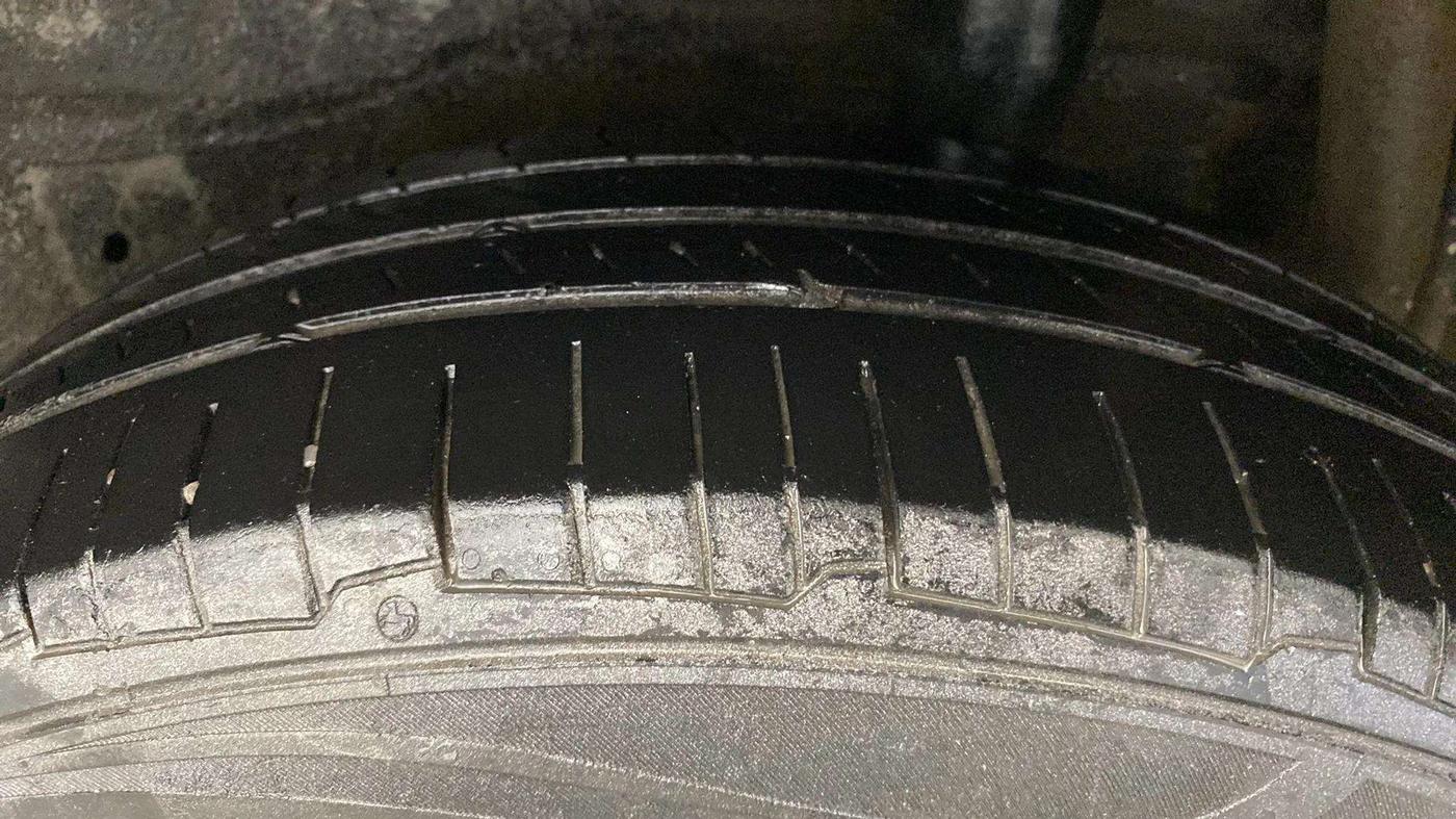 2015 Maruti Celerio VXI, Petrol, Manual, 92,850 km, Left Rear Tyre Tread