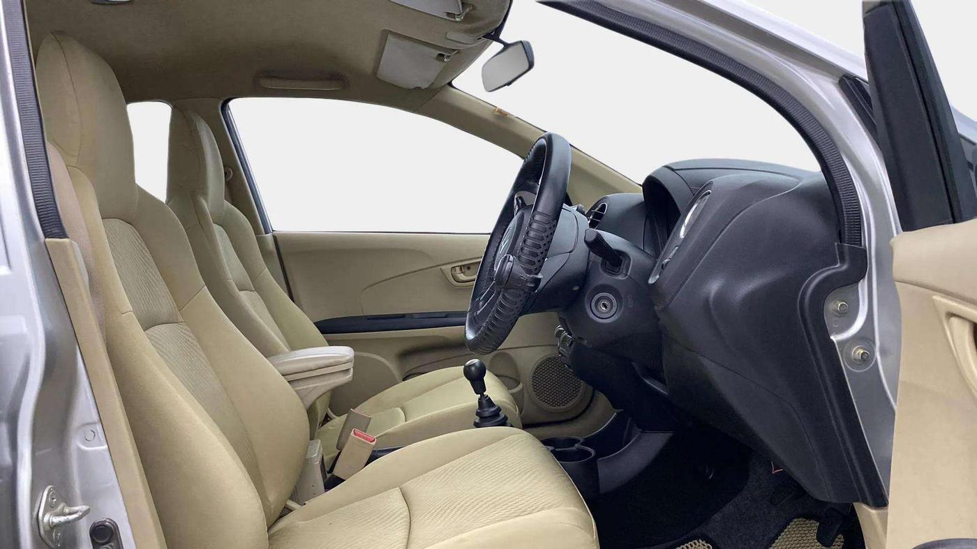 2014 Honda Amaze 1.2L I-VTEC S, Petrol, Manual, 86,010 km, Right Side Front Door Cabin