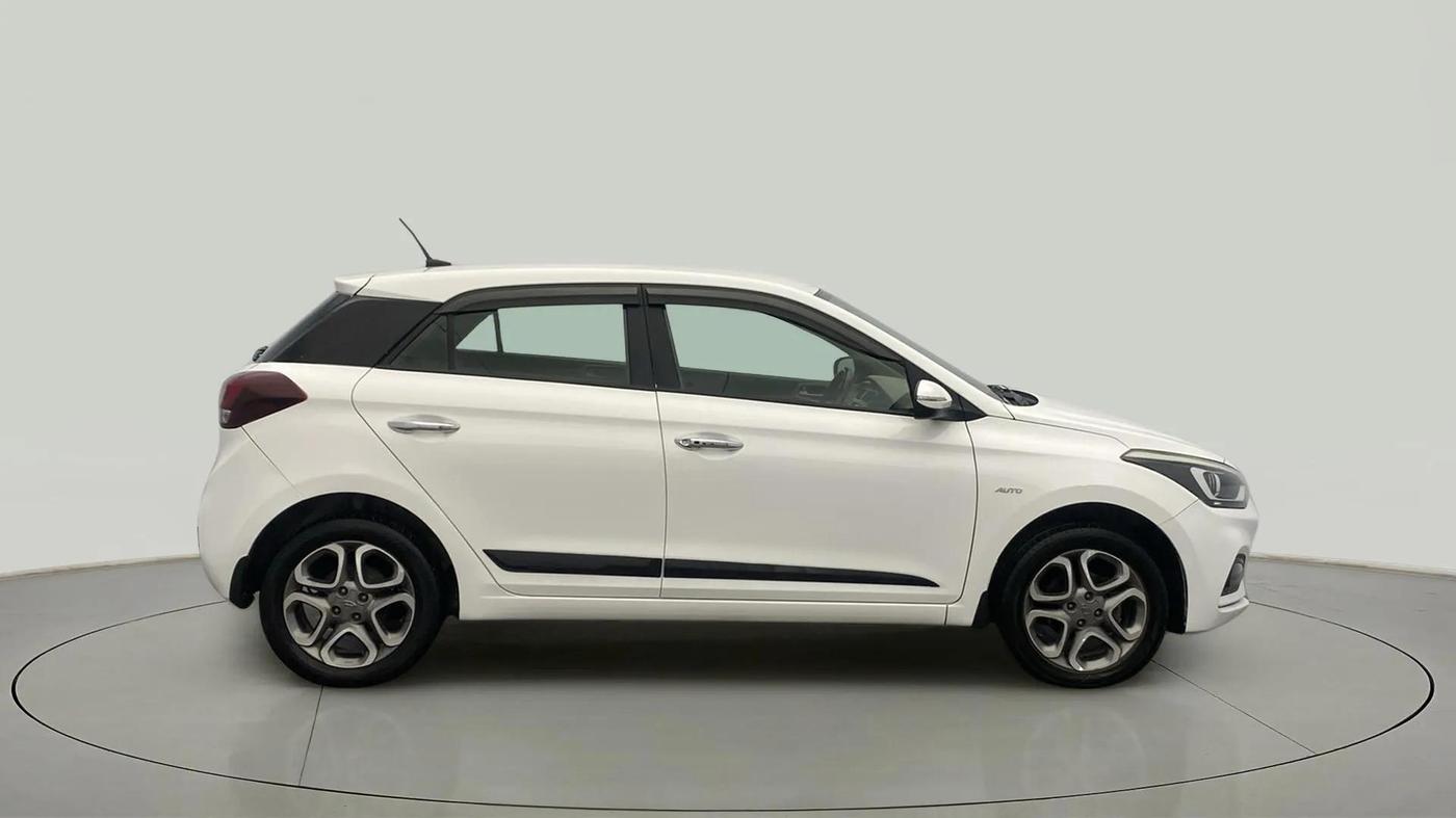 2019 Hyundai Elite i20 ASTA (O) CVT, Petrol, Automatic, 62,284 km, Right Side View