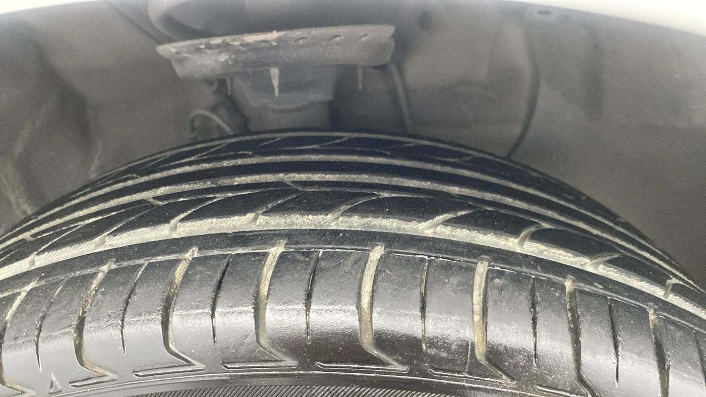 2019 Hyundai Elite i20 ASTA (O) CVT, Petrol, Automatic, 62,284 km, Right Front Tyre Tread