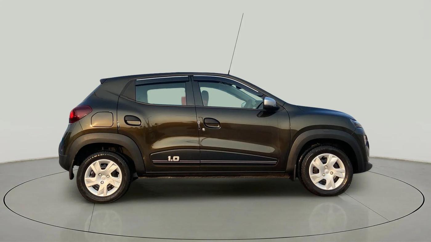 2024 Renault Kwid RXT 1.0, Petrol, Manual, 789 km, Right Side View